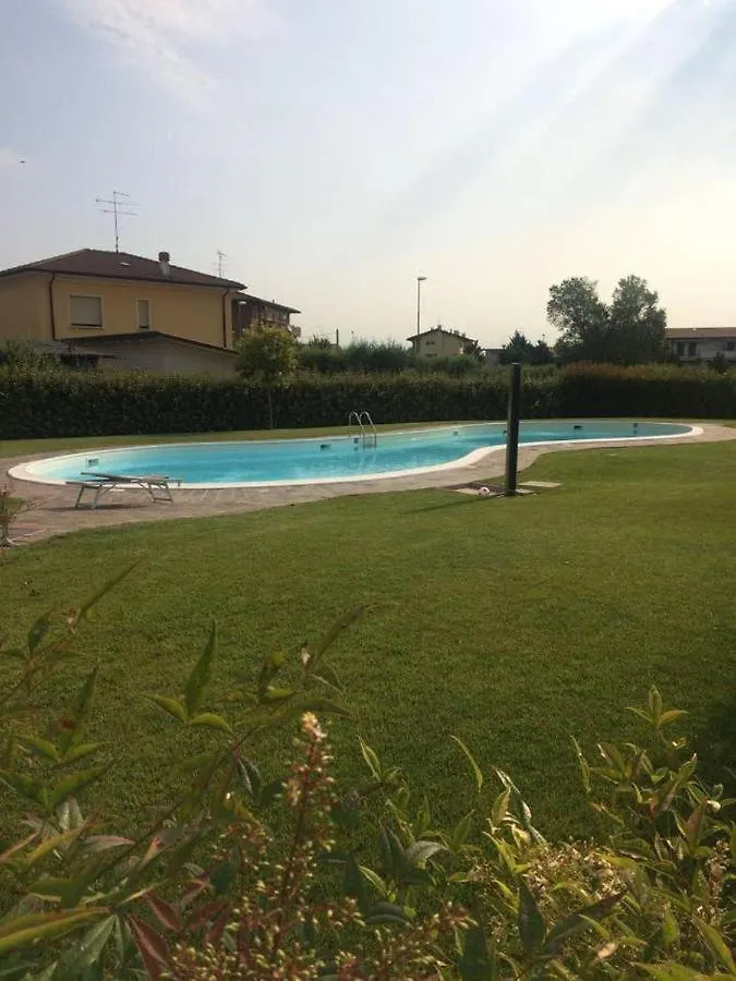 Casa Vacanze Da Riki Peschiera del Garda 0*,