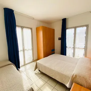 Augustus - Piazza Mazzini - Vicino Al Mare - Immobil Relax Appartement Jesolo